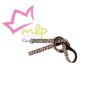 Correa Javan con estampado leopardo. Correa exclusiva con diseño de la marca australiana FuzzYard. Hecha con neopreno de alta calidad que aporta flexibilidad y comodidad durante los paseos. Su textura es agradable al tacto. El mosquetón para anclar la correa tiene un pestillo de acero para una fijación segura al collar de tu perro y además gira 360º para que correr y caminar sea mucho más cómodo. ¡Puedes completar el look con un collar a juego con el mismo diseño! Medidas: S: Longitud 120cm / Anchura: 1,5cm L: Longitud 140cm / Anchura: 2,5cm Materiales: neopreno de alta calidad y mosquetón de acero inoxidable.